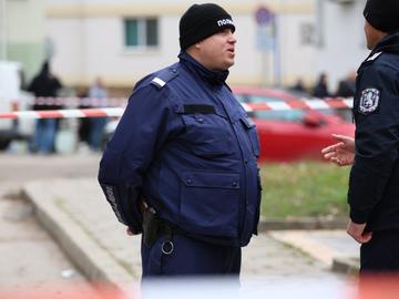 5-годишно момче падна от блок в столичния кв. "Света Троица" и загина