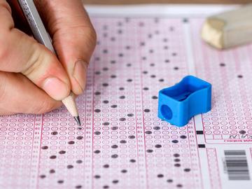 ВАС окончателно отмени ключови текстове за оценяването на матурите в 12. клас