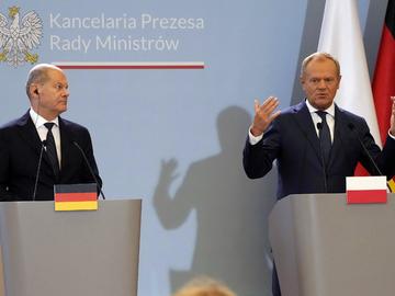 Берлин и Варшава заровиха томахавката поне засега след осемгодишното управление на полските консерватори