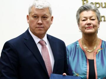 Временният президент на Румъния назначи силовия министър за служебен премиер