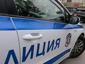 Пиян шофьор се обърна на пътя Радко Димитриево - Ветрище, пострада пътничка в колата
