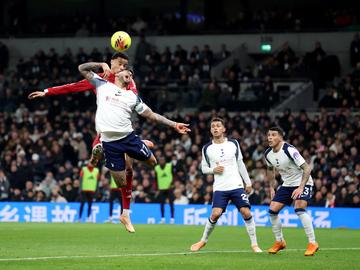 Ливърпул удържа девет "шпори" и вече е на прага на топ 4