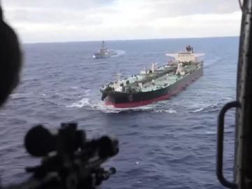 Ирански кораб потъна край Шри Ланка. Над 100 души са в неизвестност