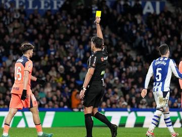 След грешната стъпка: В Барса видяха мокра съдийска поръчка