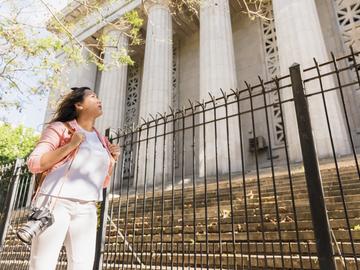 Огради от заварени панели: идеалното решение за търговска и социална инфраструктура