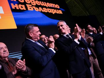 „Тука е така“ не може да продължава: Гюров и Кандев закриха кампанията пред 2100 души в Пловдив