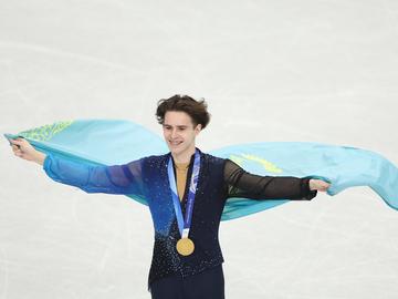 Сензация на леда: Тоталният фаворит Малинин се провали звучно, а златото отива в Казахстан