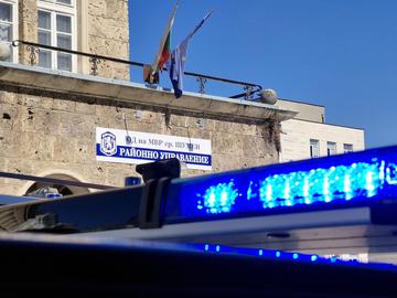 Намериха пистолет, гранати и наркотици в жилище в Шумен