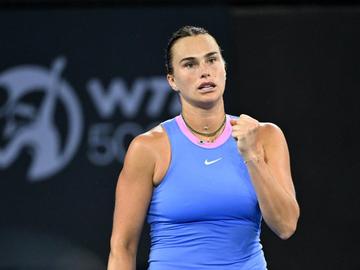 Сабаленка устоя на сблъсъка на световните №1 и №2 и само финалът е дели от Слънчев дубъл