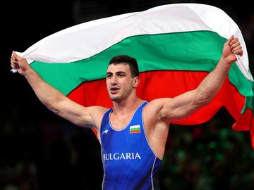 Мир в борбата? Отлъчените Милов и Новиков се завръщат в националния отбор