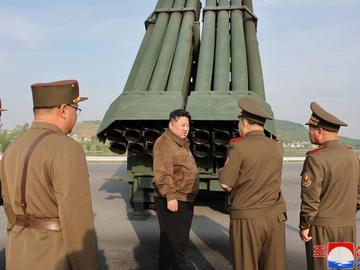 Ким изпратил на Русия контейнери с близо 5 млн. артилерийски снаряда