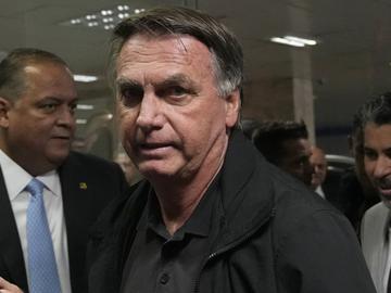Върховният съд на Бразилия потвърди: 27 г. затвор на бившия президент Жаир Болсонаро