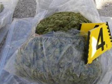 Откриха 700 кг марихуана в тайник на камион на ГКПП "Лесово"