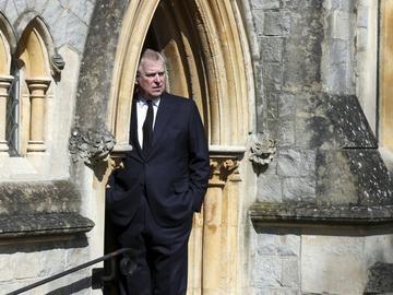 Арестуваха принц Андрю заради престъпление в полза на Епстийн