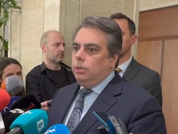 Асен Василев: Проектобюджетите на НЗОК и ДОО са скандални и удрят най-бедните