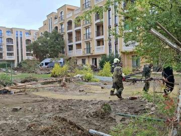 Откриха тялото на жена в сграда в "Елените"