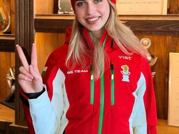 Александра Фейгин показа олимпийската екипировка на България за церемонията по откриването