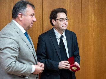 Д-р Николай Николов