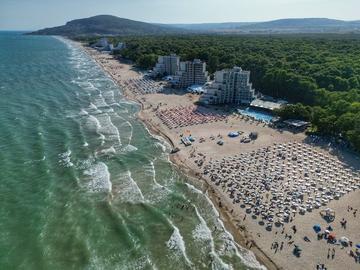 По хотелите от Северното Черноморие има работещи от страни от Европейския съюз, повечето румънци