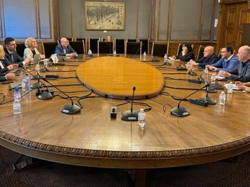 Неофициално: Партиите възобновяват преговорите за редовен кабинет
