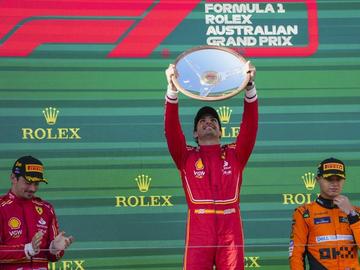 Пилотът на Ферари Карлос Сайнс спечели Гран при на Австралия във Формула 1