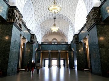 ВКС призова гражданите за данни след твърдения, че съдия е "правоприемник на Нотариуса"