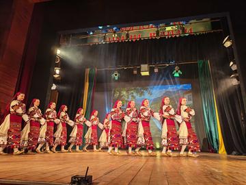 Голям интерес предизвика „Сцена без граници“ и в Нови пазар, Велики Преслав и Смядово