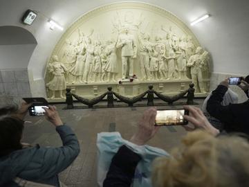 Сталин се "завърна" в московското метро