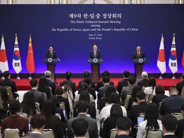 Южна Корея, Япония и Китай са потвърдили значението на денуклеаризацията на Корейския полуостров на тристранната среща на върха