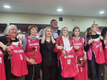 "45 години величие". Баскетболът уважи олимпийските вицешампионки от Москва
