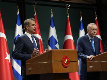 Новата "нормалност": Мицотакис и Ердоган влязоха в дискусия за "Хамас"