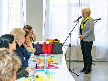 Образователни медиатори от шест области са на обучение в СУ „Трайко Симеонов“