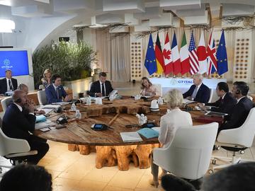 Страните от Г-7 се споразумяха за отпускане на заем от 50 млрд. долара в подкрепа на Украйна
