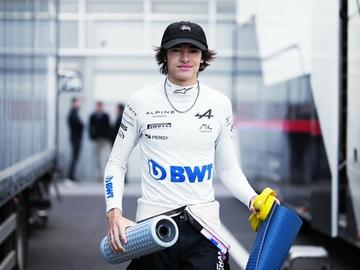 Българският пилот Никола Цолов ще бъде заменен от финландец за кръга от Формула 3 в Белгия