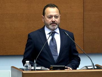 Регионалният министър спря "опорочената" поръчка за €590 млн. за мантинелите