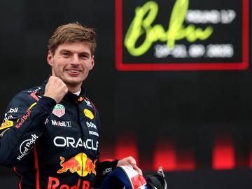 Верстапен доволен: Забележително е, че все още съм в битката за титлата