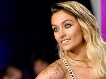 Спор за милиони: Парис критикува управлението на наследството на баща си Майкъл Джексън