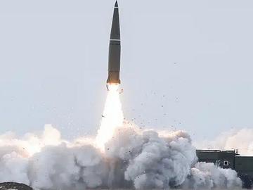 Руските сили нанесоха удари с балистични ракети "Искандер" по жилищни сгради в Кривой рог