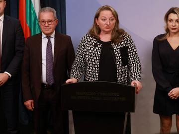 Управляващите размислиха за минималната работна заплата, става 620 евро