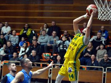 „Шумен“ спечели срещу „Левски“ в мач от Националната баскетболна лига