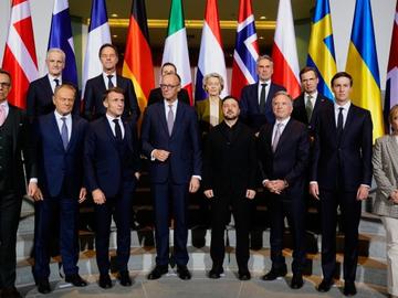 Европейски лидери предлагат многонационални сили като гаранция за сигурността на Украйна