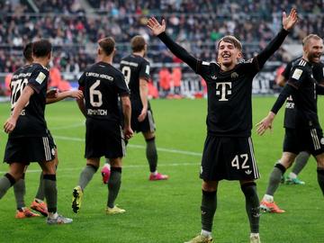 Перфектният Байерн няма спирка, взе победа №13 във всички турнири