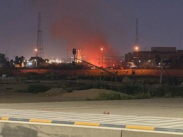 САЩ удариха ракетни бази край Ормузкия проток, снаряд падна край иранската АЕЦ в Бушер