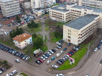 Бъдещият паркинг до Поликлиниката ще има два подземни и два надземни етажа