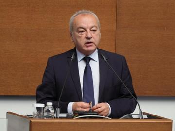 Божанов към Донев: Нямате управленска програма, не знаете какво да напишете в нея