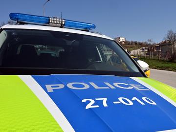 Хванаха 65-годишен с кристали и марихуана