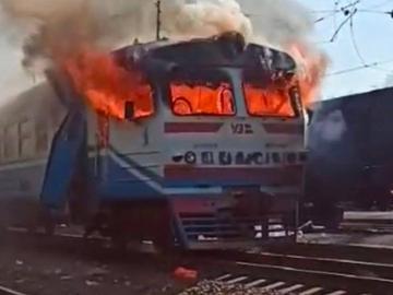 Русия удари с дронове влак с 600 пътници, пътувал към Одеса