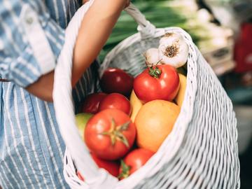 Над 270 български производители представиха продуктите си на фермерските пазари на Lidl през 2025 г.