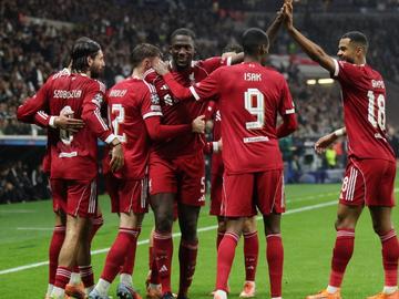 Усмивките в Ливърпул се завърнаха след рецитал в Германия