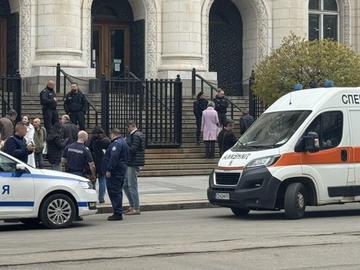 Сигнали за бомби в училища в страната, искат $100 хил. криптовалута